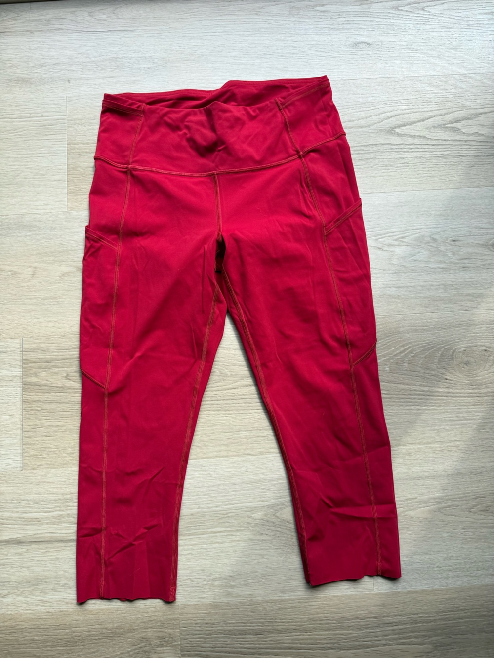 Red lululemon capri leggings